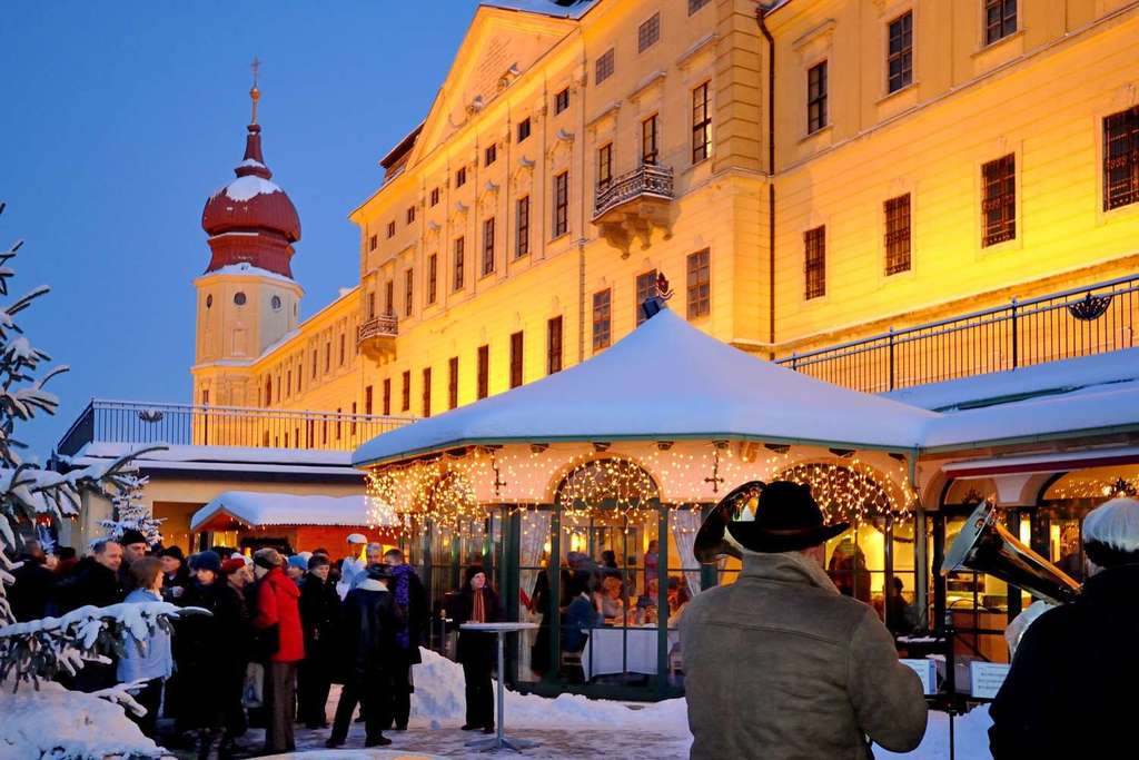 Advent v Donauregion (Dolné Rakúsko) Vianočný trh, klastor Göttweig, Rakúsko