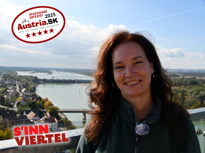 Foto zeny, v pozadi rieka zena,rieka