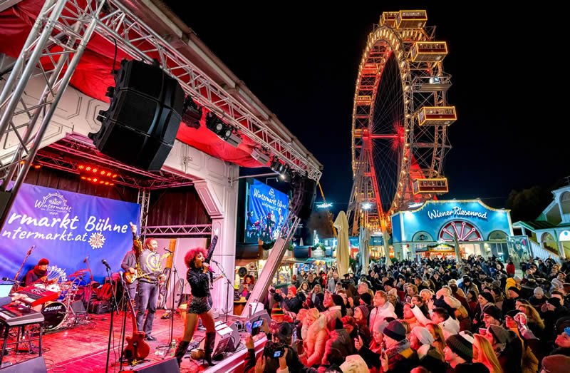 koncert,ludia,hudobnici,spevacka,Prater