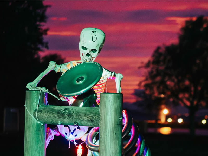 halloween, rakusko, tip na vylet, austria.sk, Neusiedler See, Podersdorf, Rak&uacute;sko, ohňostroj, ohňov&aacute; show, kostra