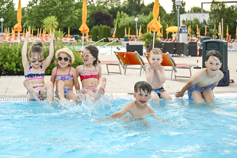 Rakusko, Therme Laa, dovolenka, zlava, tip na vylet, Mikulov, bazeny, spa, Wellness