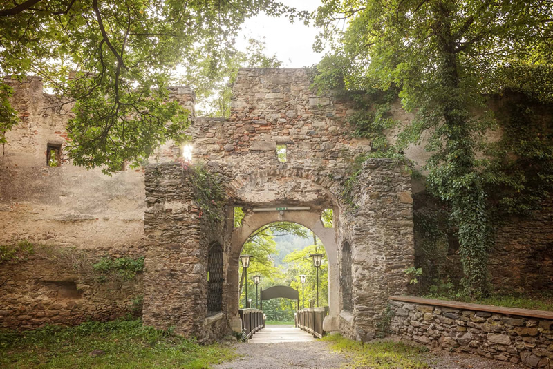 zrucanina,hrad,podujatie,rakusko,opera,rakusko