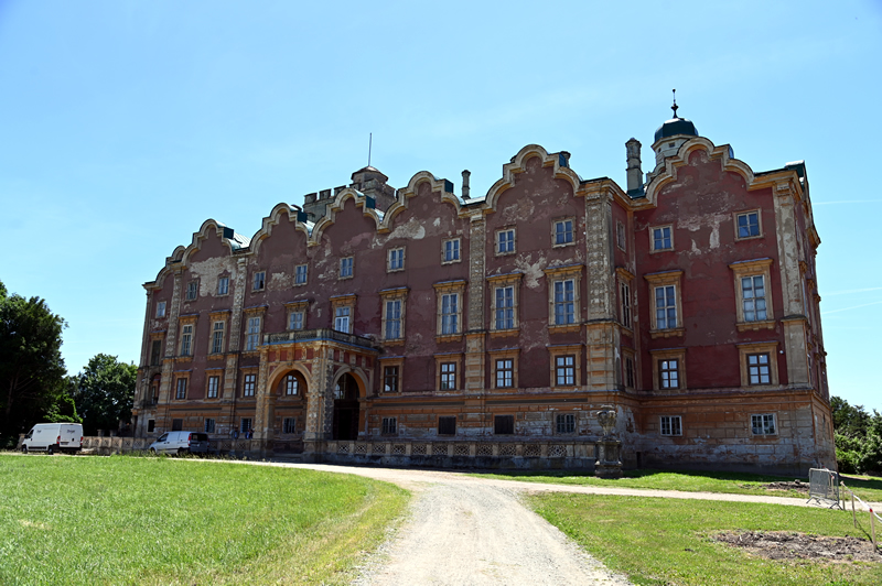 schloss Prugg,rakusko,Harrach