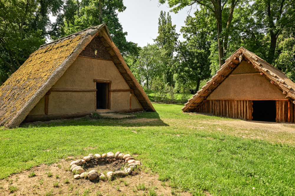 Rakusko - muzeum - mamut - pravek - zámok - austria.sk