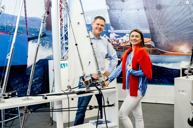 muz,zena,dobra nalada,jachta