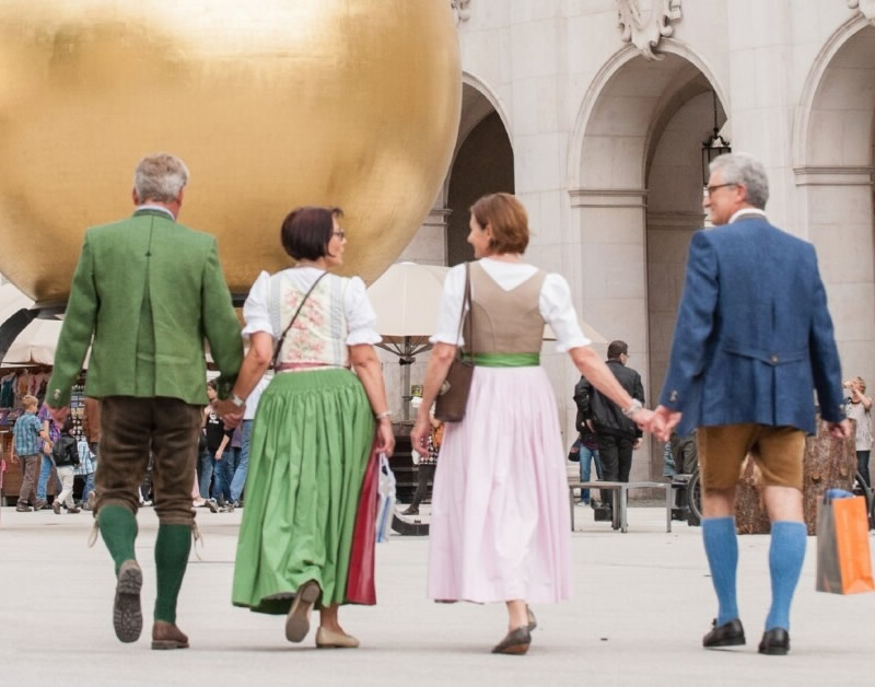 Rakusko - austria.sk - kroje - tradicie - dirndl - lederhosen