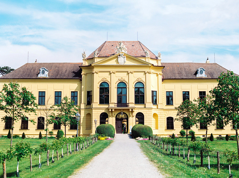 schloss eckartsau,rakusko,zamok,tipnavylet,austriask