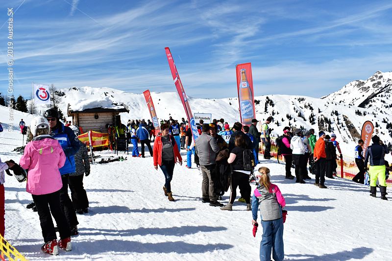 Rakúsko - zima - Alpy - sneh - lyže