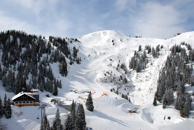 Rakusko - Stajersko - Riesneralm - zima - Alpy - lyzovanie - lyzovacka