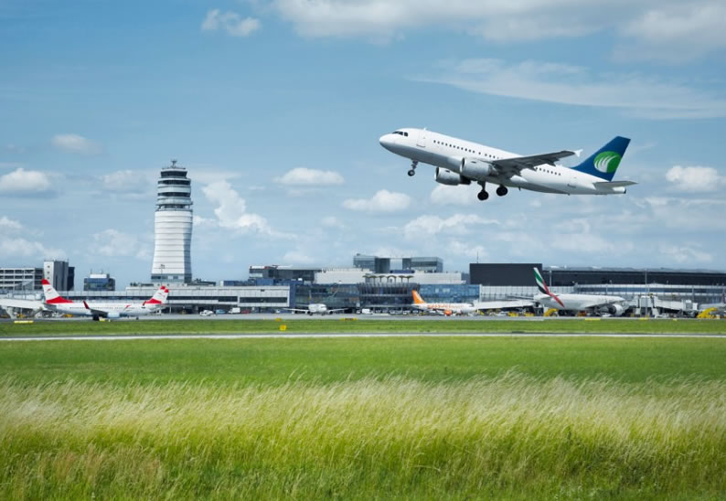 Viedeň - Schwechat - letisko - fotovoltaická elektráreň - austria.sk