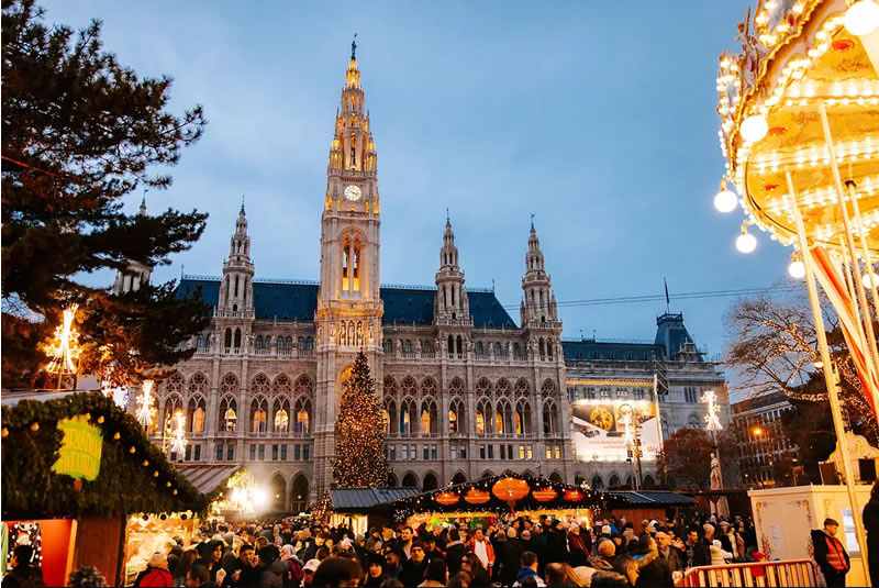 Vieden, Rathausplatz vecer pocas adventu